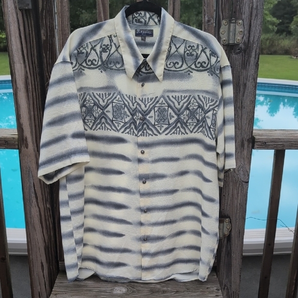 Bass Men's Casual Shirt with Black and Cream Stripes - Picture 1 of 4